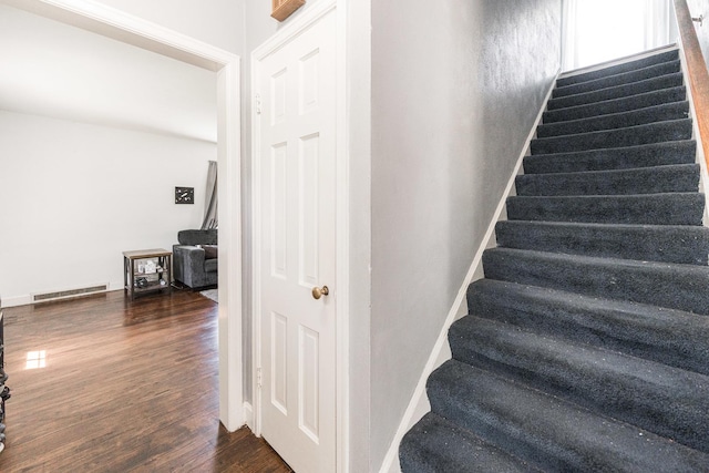 1020 N 8th St, Rochelle, IL 61068 - staircase featuring wood finished floors