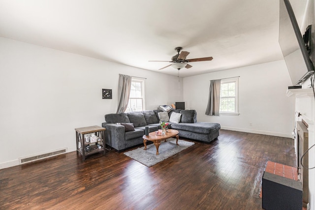 1020 N 8th St, Rochelle, IL 61068 - living room with wood finished floors and a ceiling fan