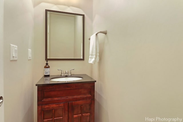 1340 Park Ave, Winthrop Harbor, IL 60096 - bathroom with vanity