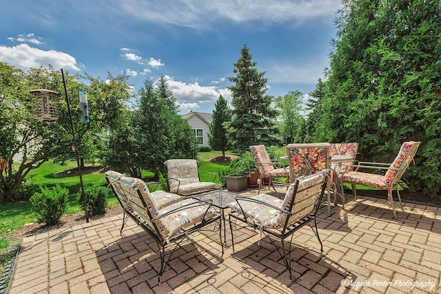 13399 Glenwood Dr, Huntley, IL 60142 - view of patio / terrace