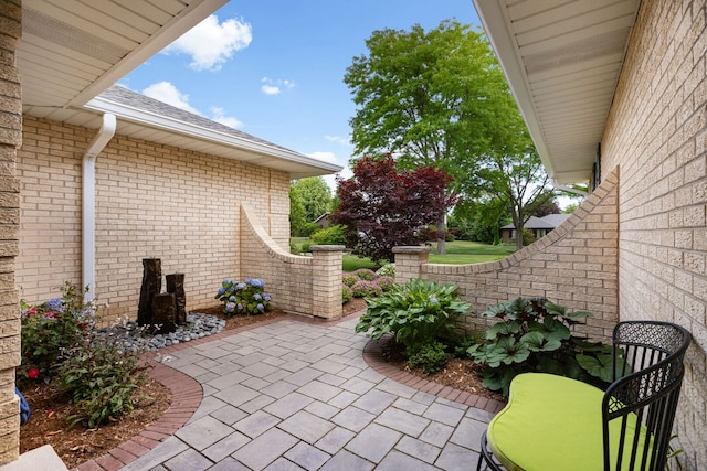1060 Highland Ave, Lake Forest, IL 60045 - view of patio / terrace