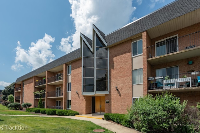 1056 N Mill St Unit 305, Naperville, IL 60563 - view of apartment building / complex
