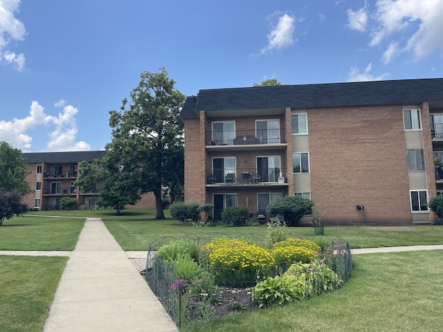 1056 N Mill St Unit 305, Naperville, IL 60563 - view of apartment building / complex