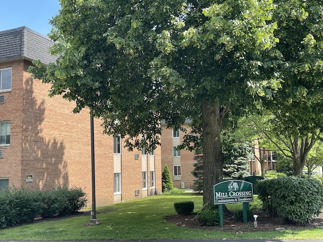 1056 N Mill St Unit 305, Naperville, IL 60563 - view of building exterior