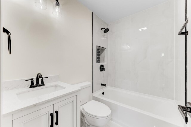 519 Everette Ave, Romeoville, IL 60446 - bathroom with shower / tub combination and vanity