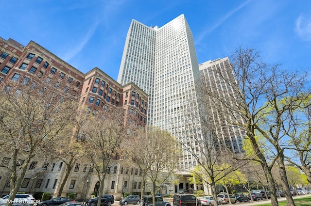 2626 N Lakeview Ave Unit 2012, Chicago, IL 60614 - view of building exterior