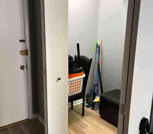 900 S River Rd Unit 3A, Des Plaines, IL 60016 - home office featuring wood finished floors
