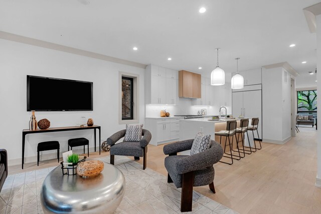 1646 N Orchard St Unit 1S, Chicago, IL 60614 - living room featuring recessed lighting and light wood-type flooring