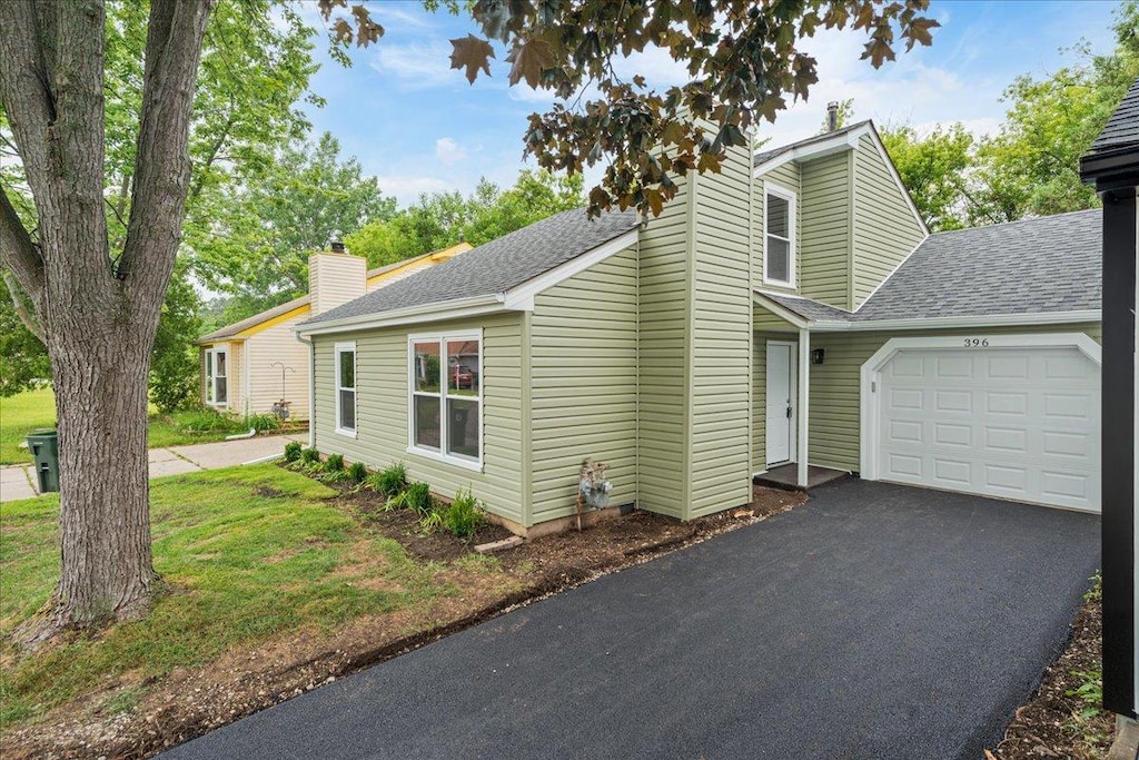 396 Sauk Ct, Round Lake Beach, IL 60073 - photo 1