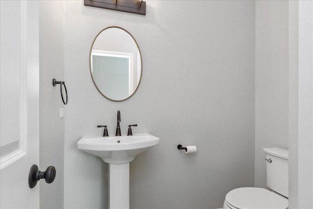 21649 Kent Ct, Frankfort, IL 60423 - half bath featuring toilet