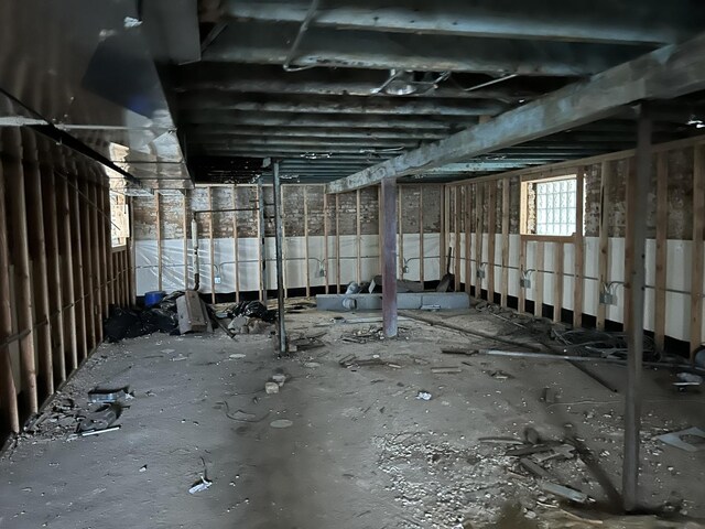 7825 S Rhodes Ave, Chicago, IL 60619 - photo 21