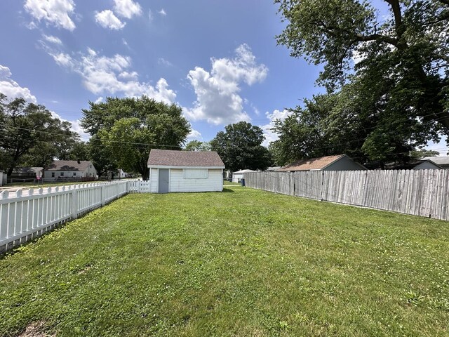 295 S Clinton Ave, Bradley, IL 60915 - photo 29