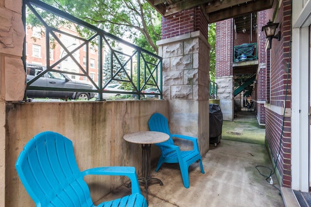 4124 N Kenmore Ave Unit Gs, Chicago, IL 60613 - view of patio