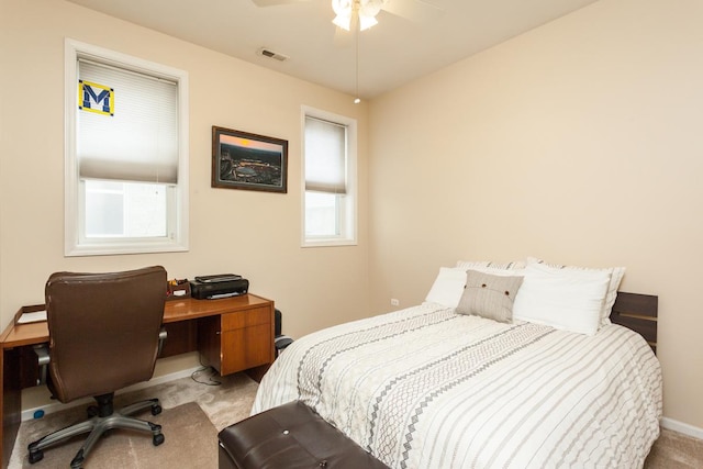 4124 N Kenmore Ave Unit Gs, Chicago, IL 60613 - carpeted bedroom featuring a desk and a ceiling fan