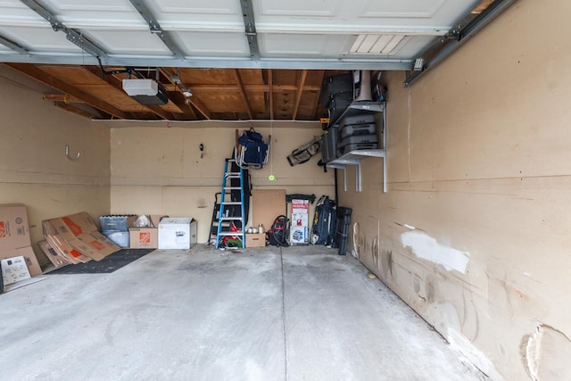4124 N Kenmore Ave Unit Gs, Chicago, IL 60613 - garage featuring a garage door opener