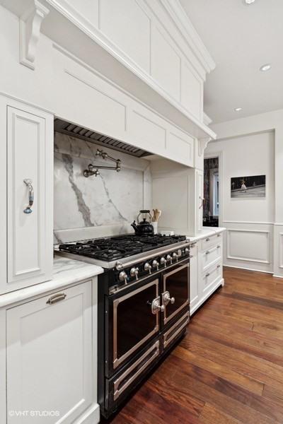 3830 N Wayne Ave, Chicago, IL 60613 - photo 10