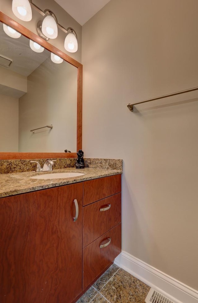 195 Island Ct Unit 195, Schaumburg, IL 60193 - bathroom with vanity and baseboards