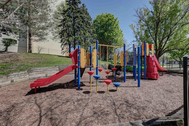 195 Island Ct Unit 195, Schaumburg, IL 60193 - view of community play area