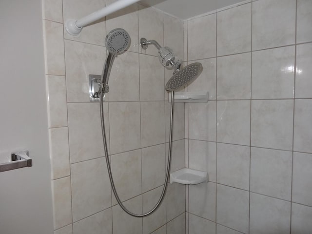 828 E Old Willow Rd Unit 109, Prospect Heights, IL 60070 - bathroom view of a tile shower