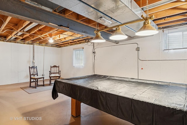 321 Breckenridge Dr, Aurora, IL 60504 - game room featuring concrete flooring