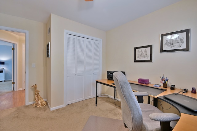 537 S Echo Ln, Palatine, IL 60067 - carpeted home office featuring baseboards