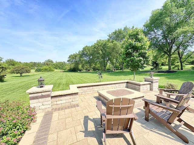 6N707 Brookhaven Ln, Saint Charles, IL 60175 - view of patio / terrace with view of scattered trees