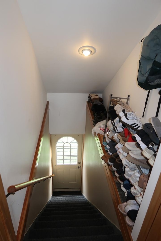 5125 N La Crosse Ave, Chicago, IL 60630 - staircase with carpet