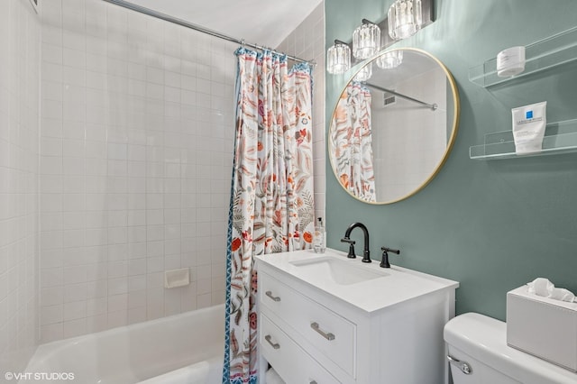 33 E Cedar St Unit 8G, Chicago, IL 60611 - bathroom featuring shower / tub combo with curtain and vanity