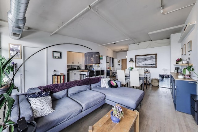 1530 S State St Unit 14O, Chicago, IL 60605 - living area featuring light wood-style floors
