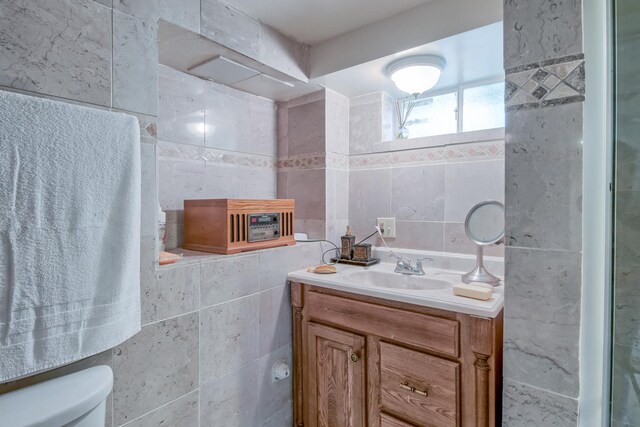 6253 N Karlov Ave, Chicago, IL 60646 - photo 17