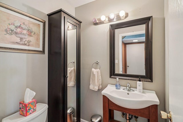 5506 W Chasefield Cir, Mchenry, IL 60050 - bathroom with toilet