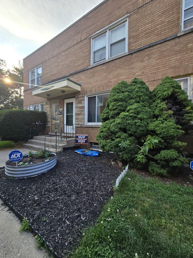 1007 S Oak Park Ave Unit E, Oak Park, IL 60304 - view of front facade with brick siding