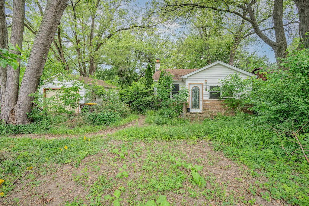 2509 S Birchwood Ave, Mchenry, IL 60051 - photo 1