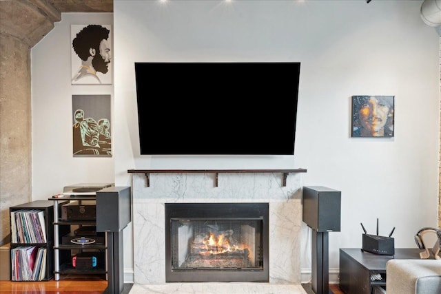411 W Ontario St Unit 411, Chicago, IL 60654 - living room with a premium fireplace