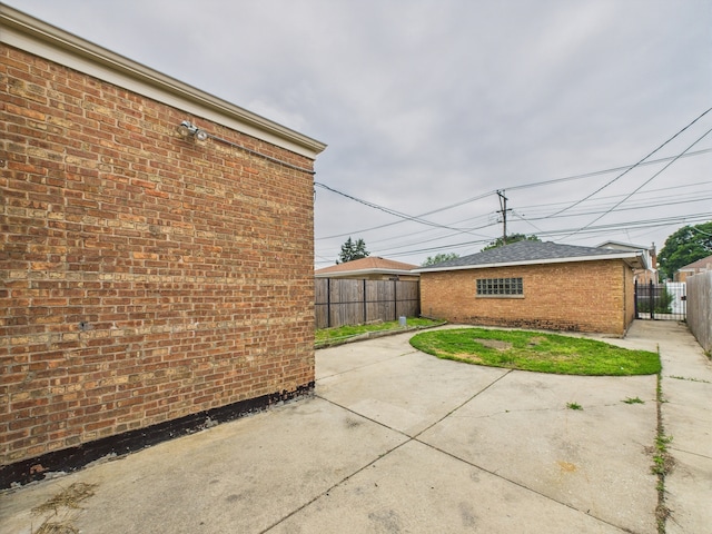 3810 W 71st St, Chicago, IL 60629 - view of patio
