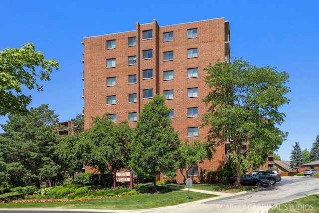 1 Bloomingdale Pl Unit 703, Bloomingdale, IL 60108 - photo 1