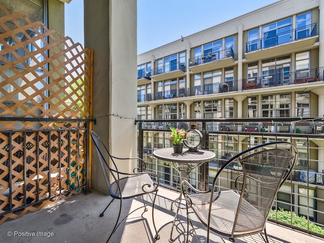 900 N Kingsbury St Unit 967, Chicago, IL 60610 - view of balcony