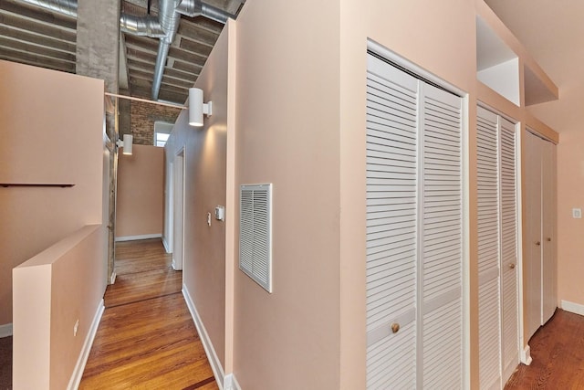 2545 S Dearborn St Unit 323, Chicago, IL 60616 - corridor featuring wood finished floors and baseboards