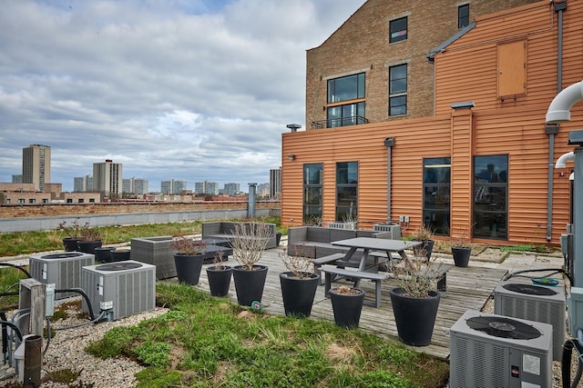 2545 S Dearborn St Unit 323, Chicago, IL 60616 - view of patio / terrace with an outdoor living space