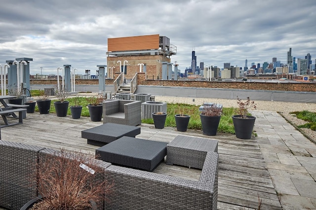 2545 S Dearborn St Unit 323, Chicago, IL 60616 - view of patio / terrace featuring a skyline view