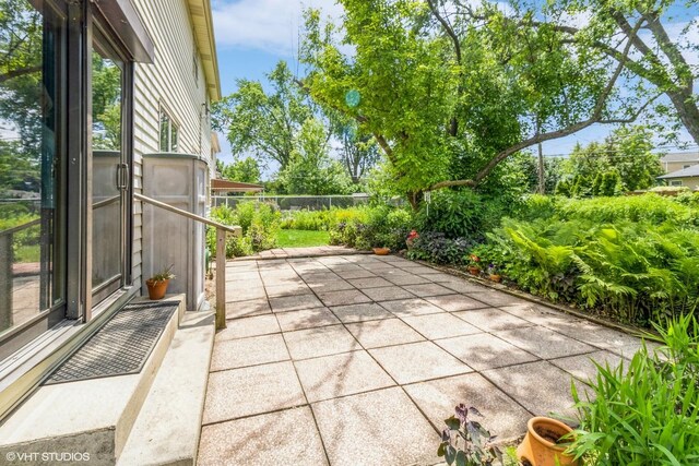 1612 N Burning Bush Ln, Mount Prospect, IL 60056 - photo 31
