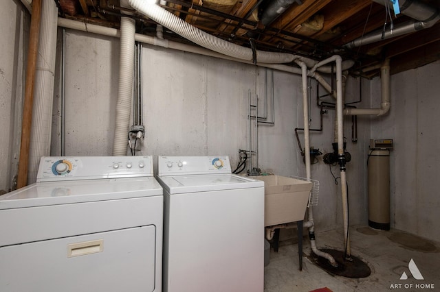 780 Buckingham Ct, Hoffman Estates, IL 60169 - laundry room featuring washing machine and dryer