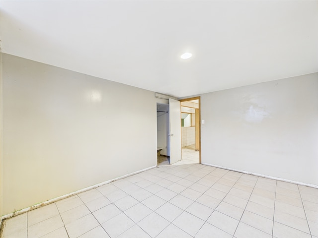 4931 S Knox Ave, Chicago, IL 60632 - unfurnished room featuring recessed lighting and baseboards