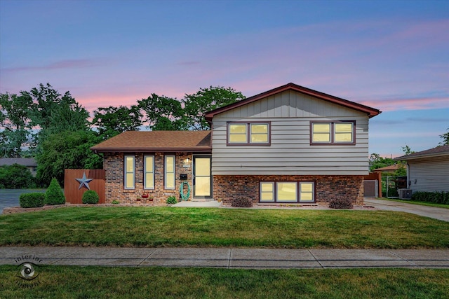 14727 Central Park Ave, Midlothian, IL 60445 - tri-level home with brick siding
