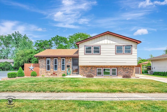 14727 Central Park Ave, Midlothian, IL 60445 - split level home with brick siding