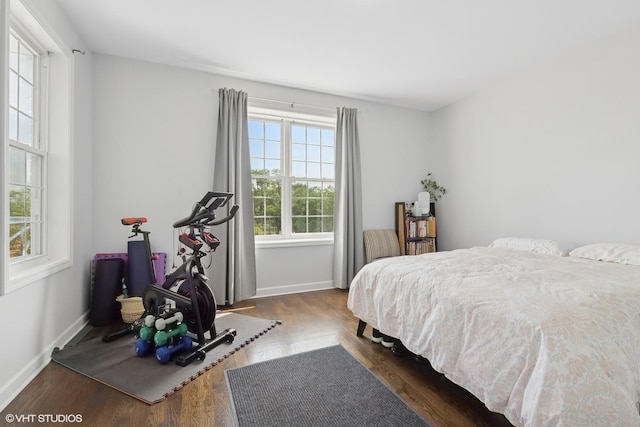 5862 N Lincoln Ave Unit 3A, Chicago, IL 60659 - bedroom featuring wood finished floors and baseboards