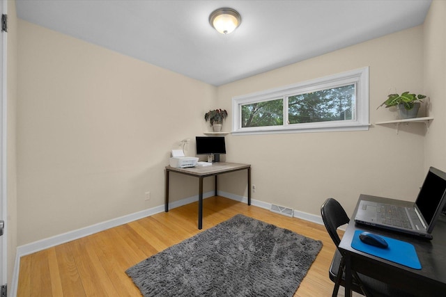 4606 Willow Ln, Mchenry, IL 60050 - office area with light wood-style floors and baseboards