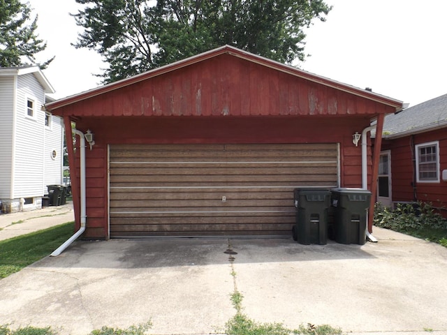 1412 11th Ave, Sterling, IL 61081 - view of garage