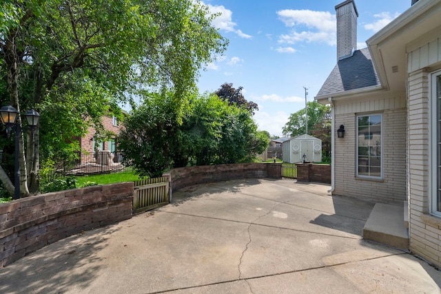 201 E White Oak St, Arlington Heights, IL 60005 - view of patio / terrace with a gate