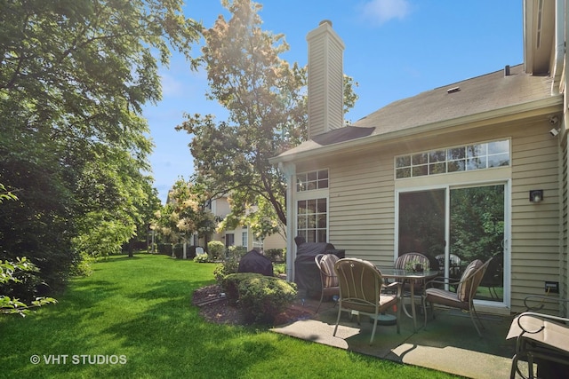 30W020 Mayfair Ct Unit 20, Warrenville, IL 60555 - view of green lawn with a patio area